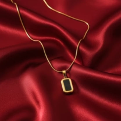 Stainless Steel Gold Plated Black Onyx Rectangle Pendant Neckalce(Anti-Tarnish)