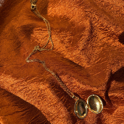 Stainless Steel Gold Plated Floral Enamel Openable Photo Locket Pendant Necklace for Women(Yellow)