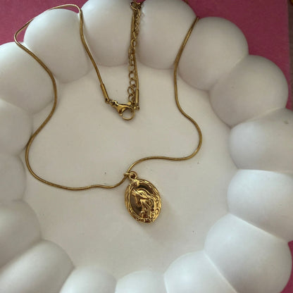 Stainless Steel Gold Plated Gold Princess Pendant Neckalce(Anti-Tarnish)